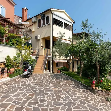 Three-bedroom In I * Vrsar
